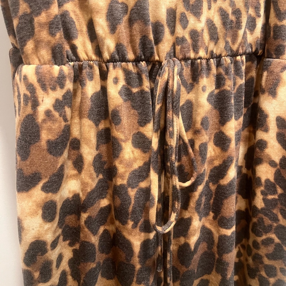 Leopard Print Jumpsuit - Picture 5 of 5